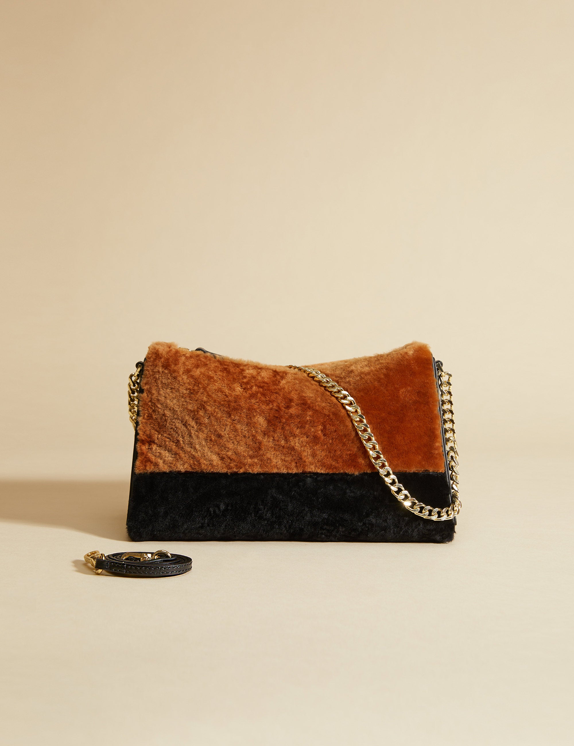 Prism Chain Shearling Calf Leather Safari&Black 