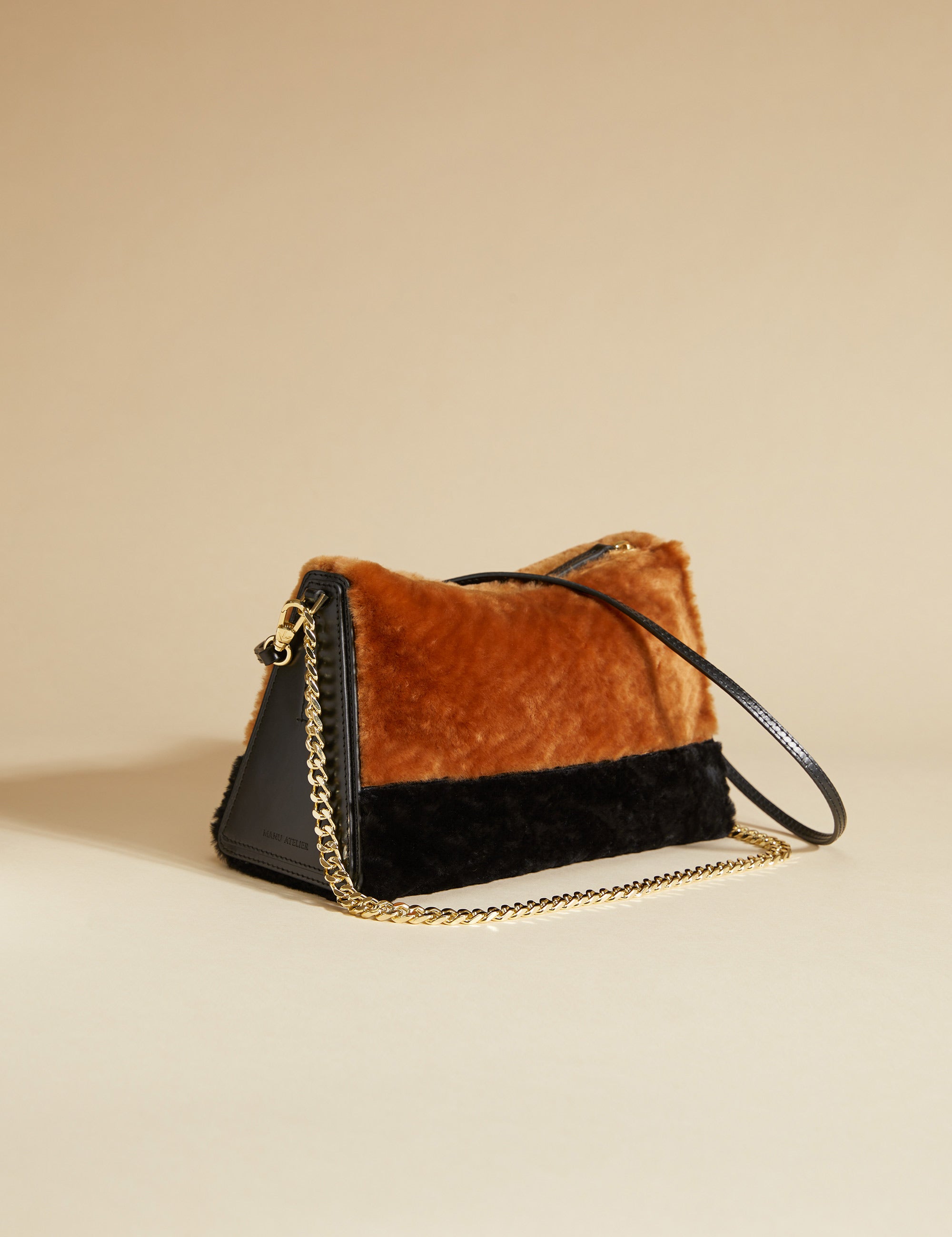 Prism Chain Shearling Calf Leather Safari&Black 2